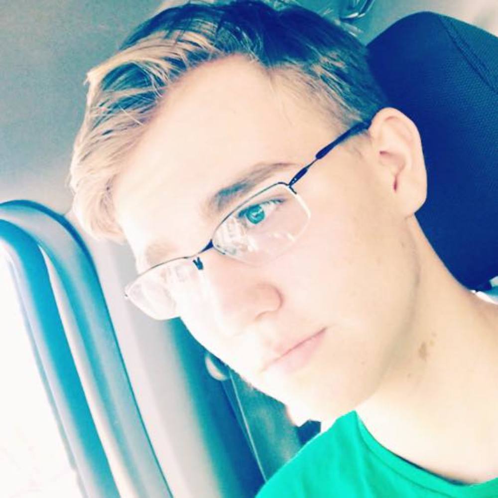 Meet your Posher, Justin